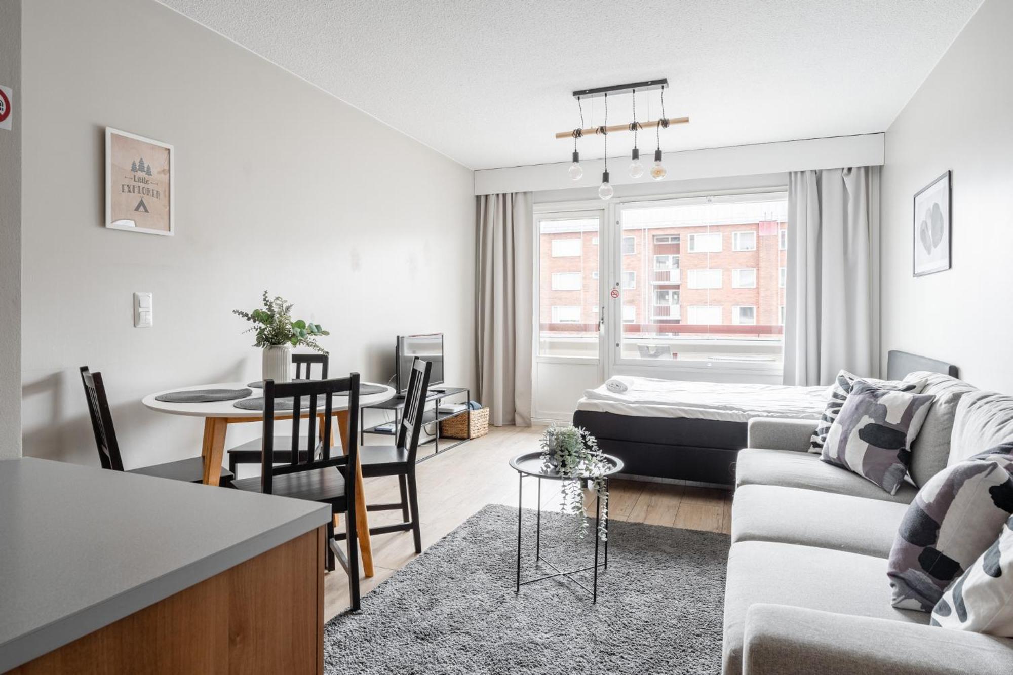 טמפרה Heartful 1Br Apartment With Balcony Next To Railway Station - Hosted By 2Ndhomes מראה חיצוני תמונה